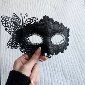 Elegant Black Masquerade Mask